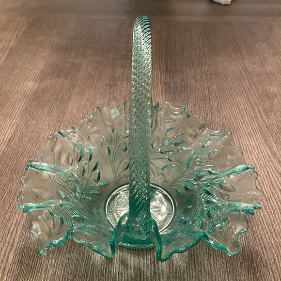 Fenton basket - Picture 4 of 9